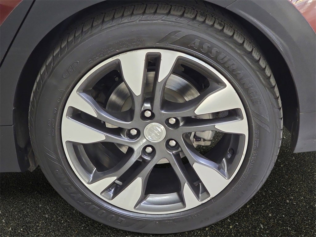 Used 2018 Buick Regal Essence w/ Driver Confidence Package #1 image 36