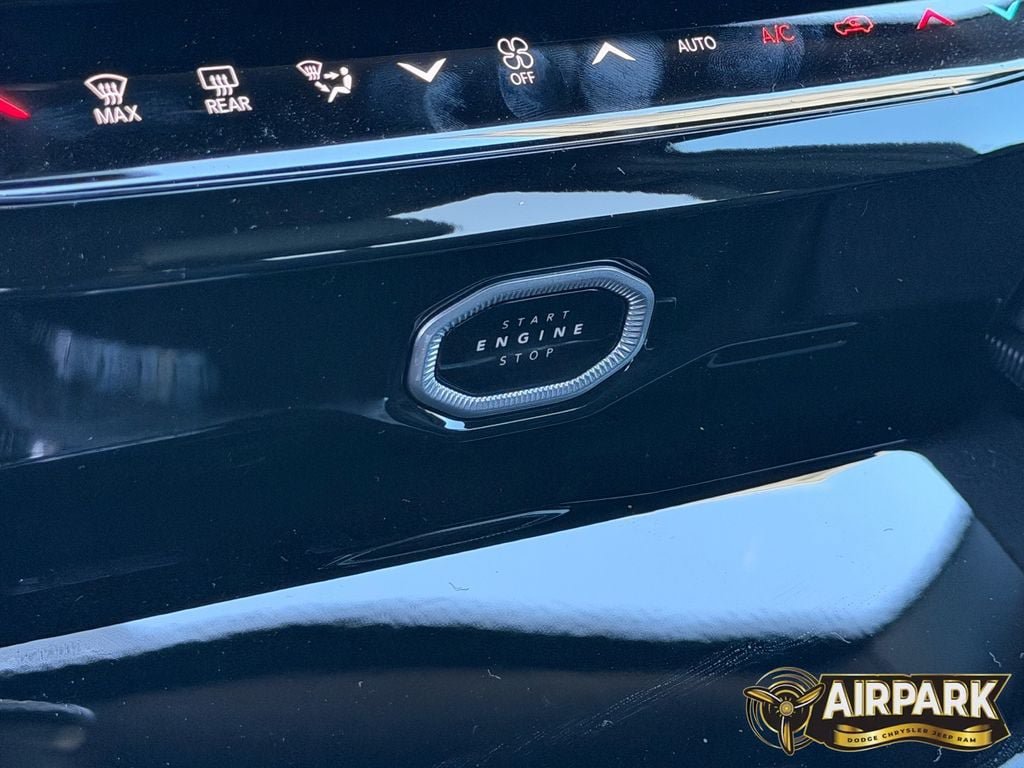 New 2026 Jeep Grand Cherokee Altitude RWD image 24