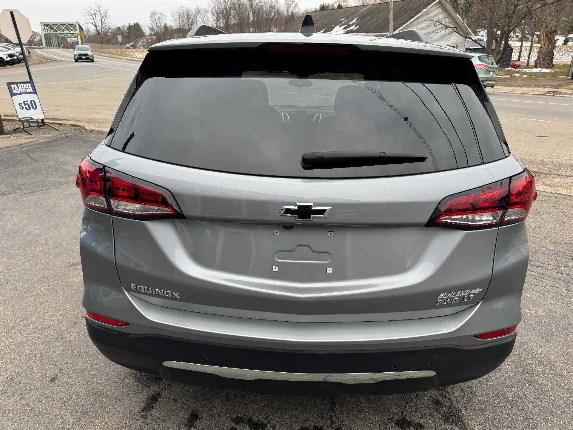 Used 2024 Chevrolet Equinox LT AWD/4WD image 11