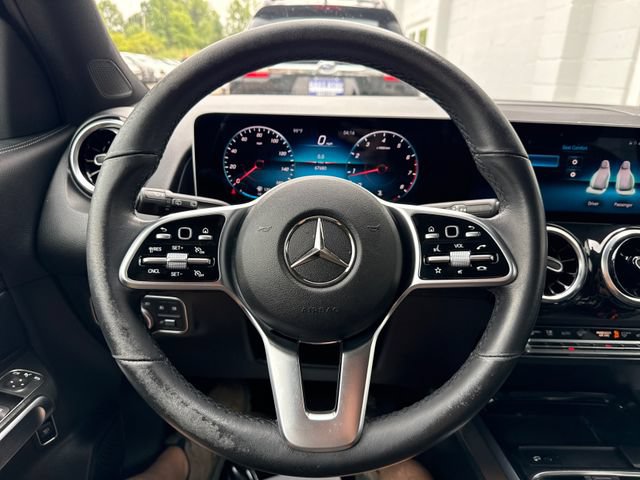 Used 2021 Mercedes-Benz GLB 250 4MATIC w/ Premium Package image 19