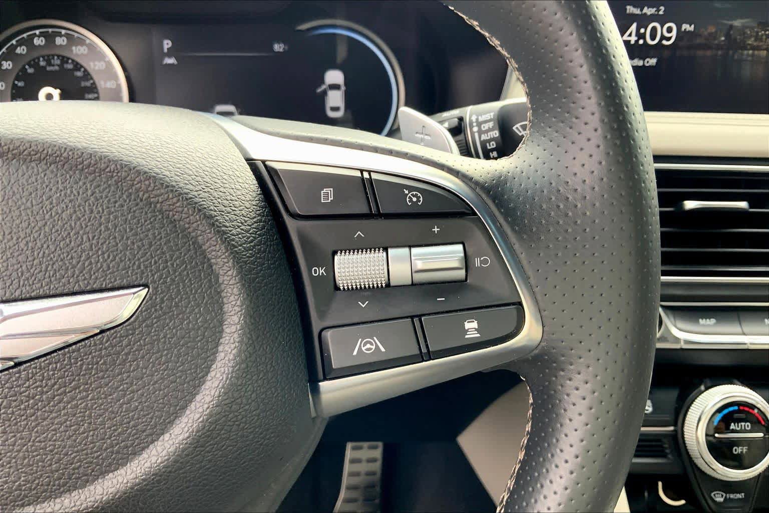 Used 2023 Genesis G70 3.3T w/ Sport Prestige Package image 24