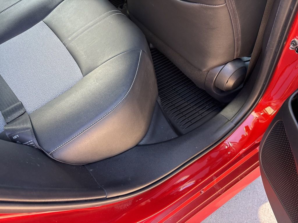 Used 2019 Toyota Corolla XSE FWD image 23