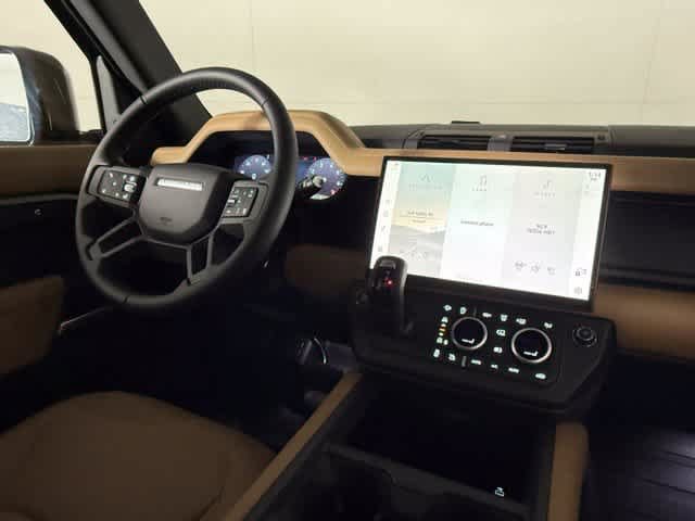 New 2026 Land Rover Defender 110 X-Dynamic SE AWD/4WD image 17