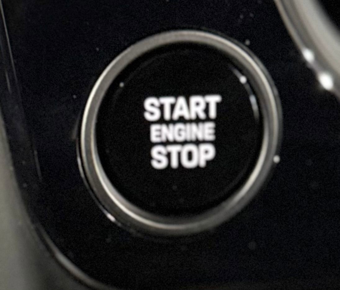 Used 2025 Porsche Cayenne Coupe image 72