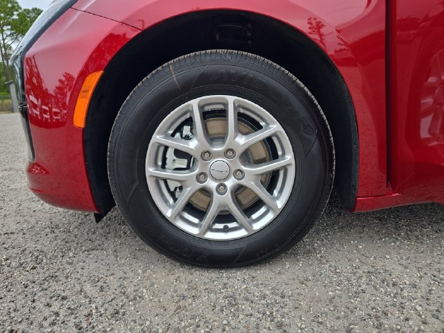 New 2027 Chrysler Pacifica Select FWD image 28