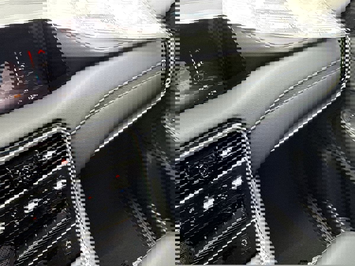 New 2026 Nissan Armada SV image 17