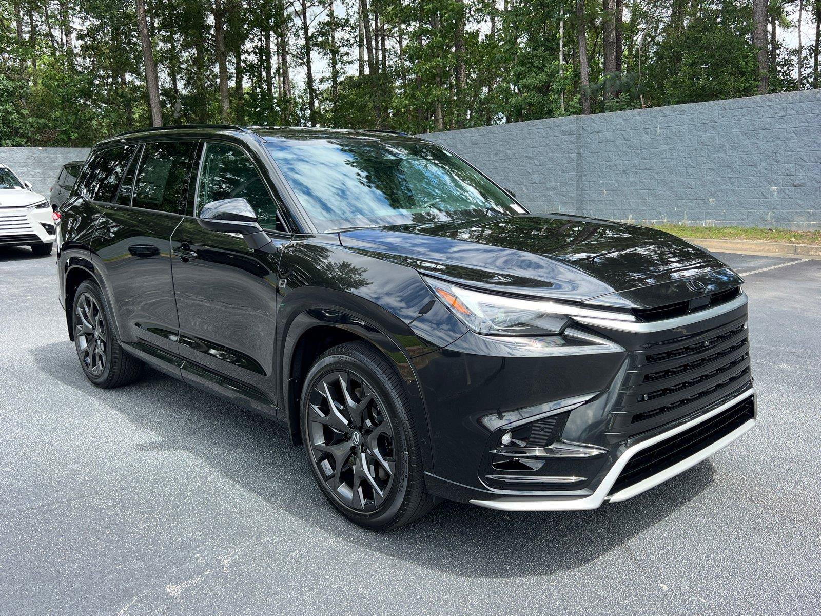 New 2026 Lexus TX 500h AWD image 3
