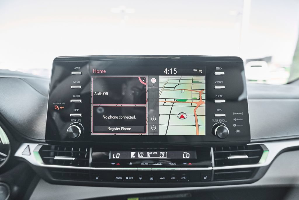 Used 2021 Toyota Sienna XLE w/ XLE Plus Package FWD image 39