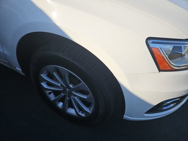 Used 2016 Audi Q5 2.0T Premium Plus w/ Technology Package image 4