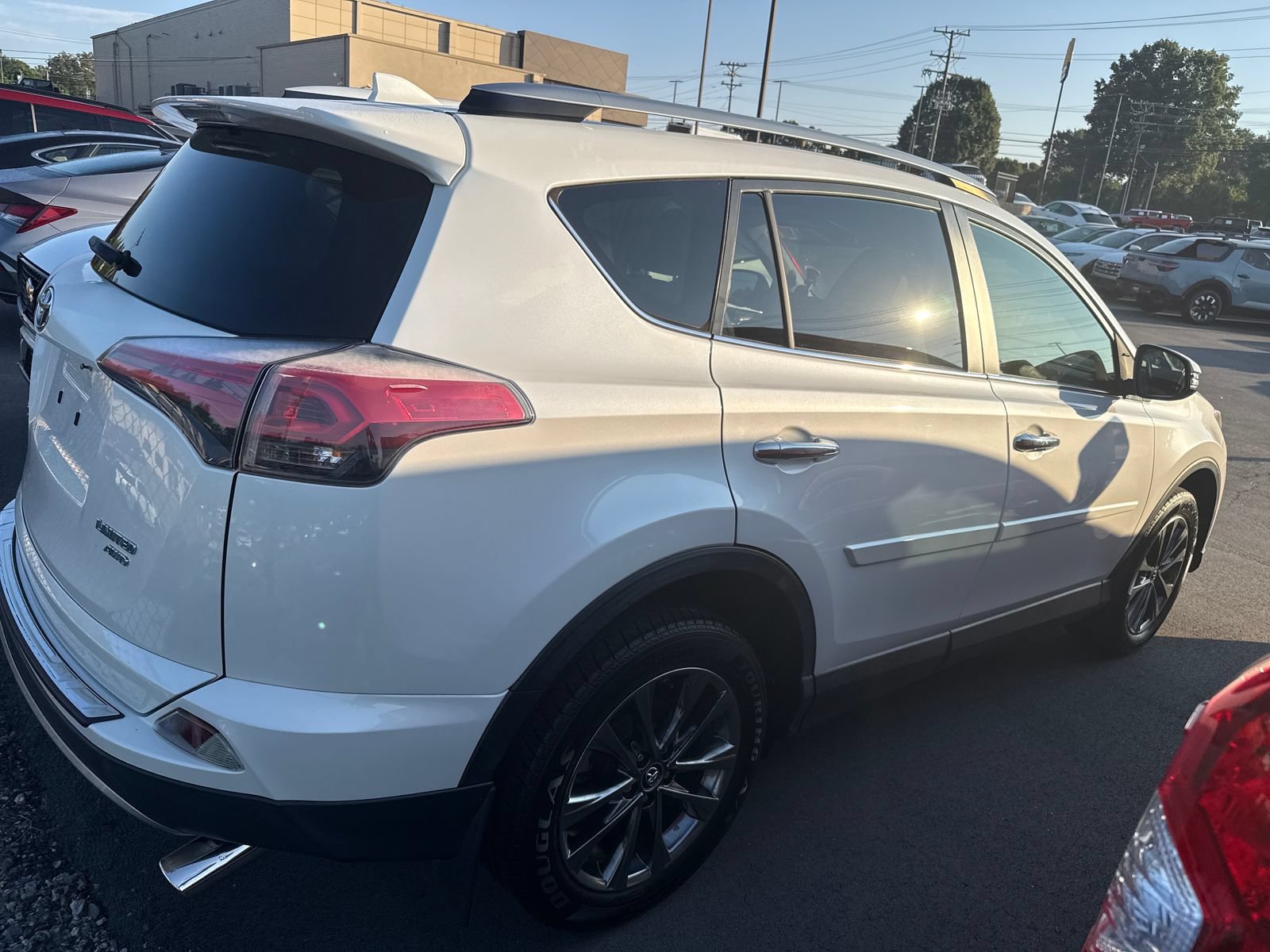Used 2018 Toyota RAV4 Limited w/ All Weather Liner Package AWD/4WD image 10