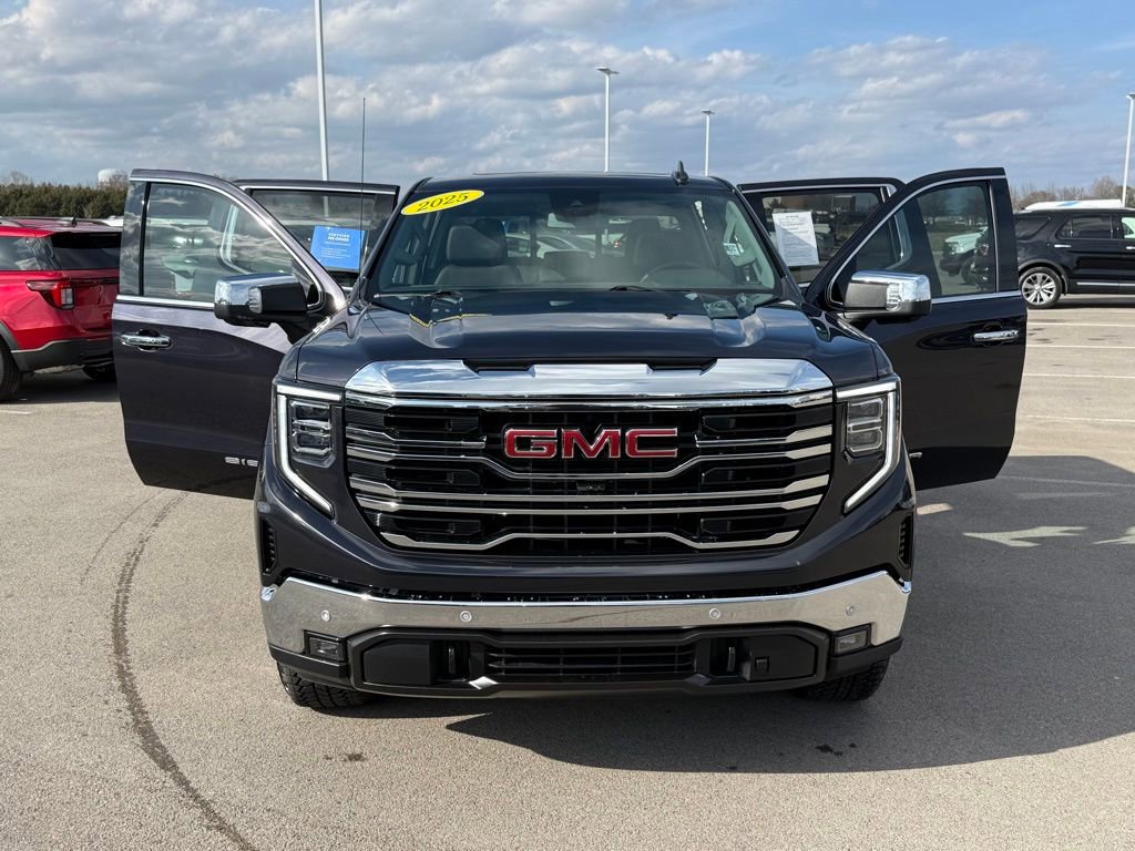 Used 2025 GMC Sierra 1500 SLT w/ SLT Premium Plus Package image 25