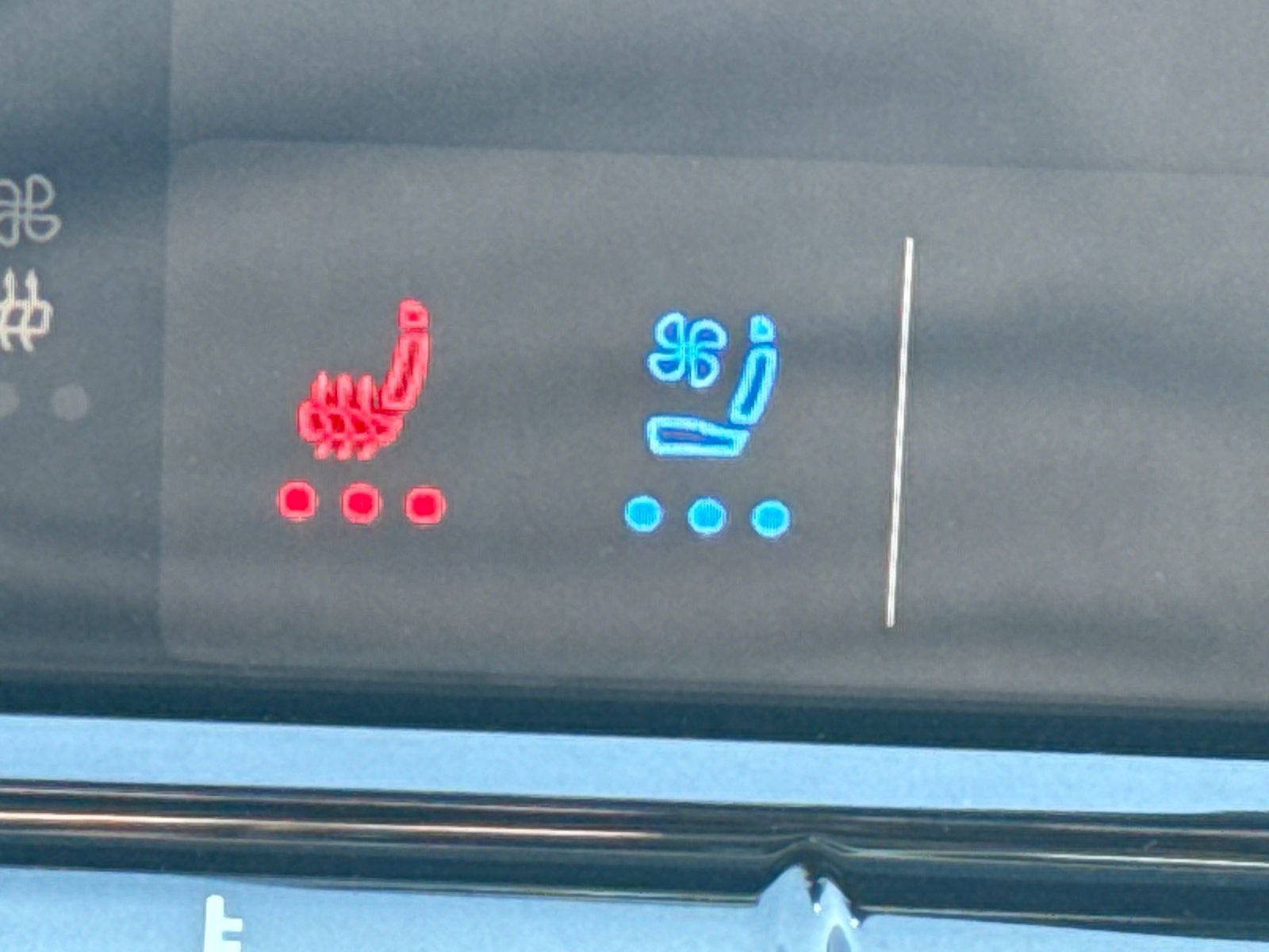 Certified 2022 Volkswagen GTI SE w/ SE Leather Package image 35