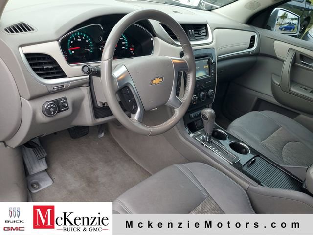 Used 2017 Chevrolet Traverse LT FWD image 6