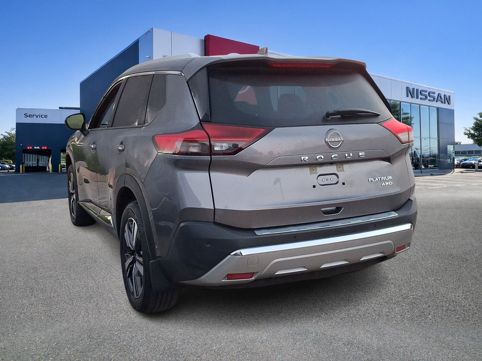 Certified 2023 Nissan Rogue Platinum w/ Platinum Premium Package AWD/4WD image 4