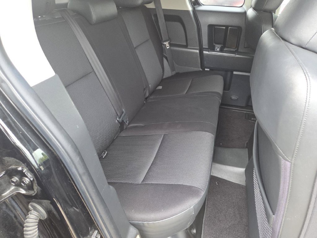 Used 2014 Toyota FJ Cruiser 4WD w/ Upgrade Package image 17