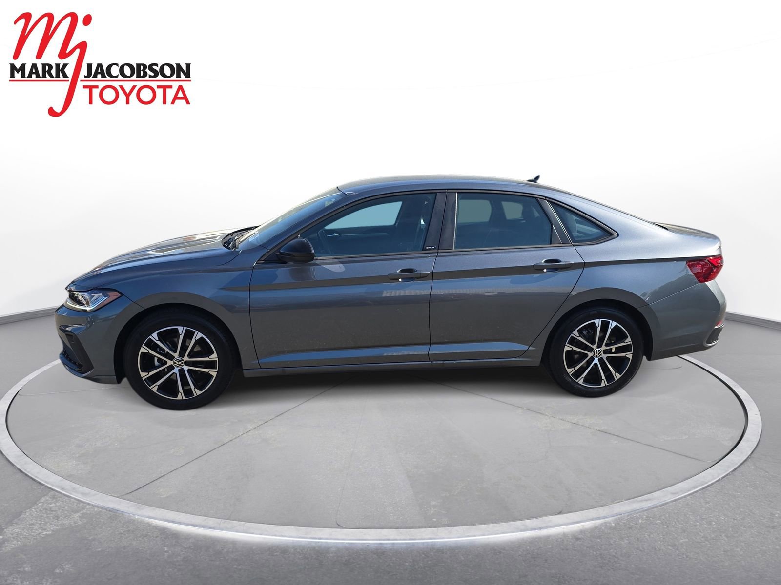 Used 2025 Volkswagen Jetta Sport image 12