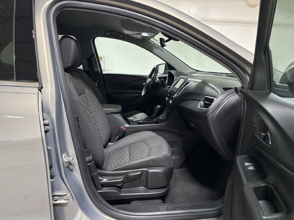 Used 2019 Chevrolet Equinox LT FWD image 21