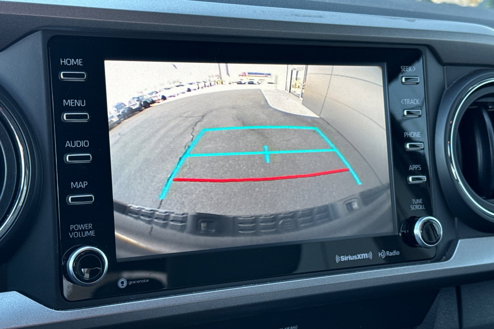 Used 2020 Toyota Tacoma SR5 RWD image 19