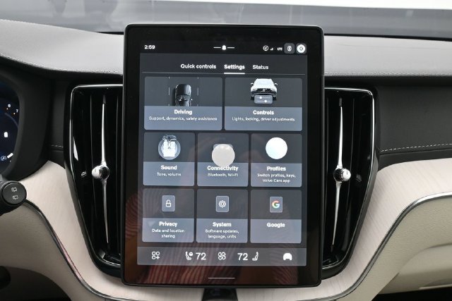 New 2027 Volvo XC60 B5 Ultra AWD/4WD image 17