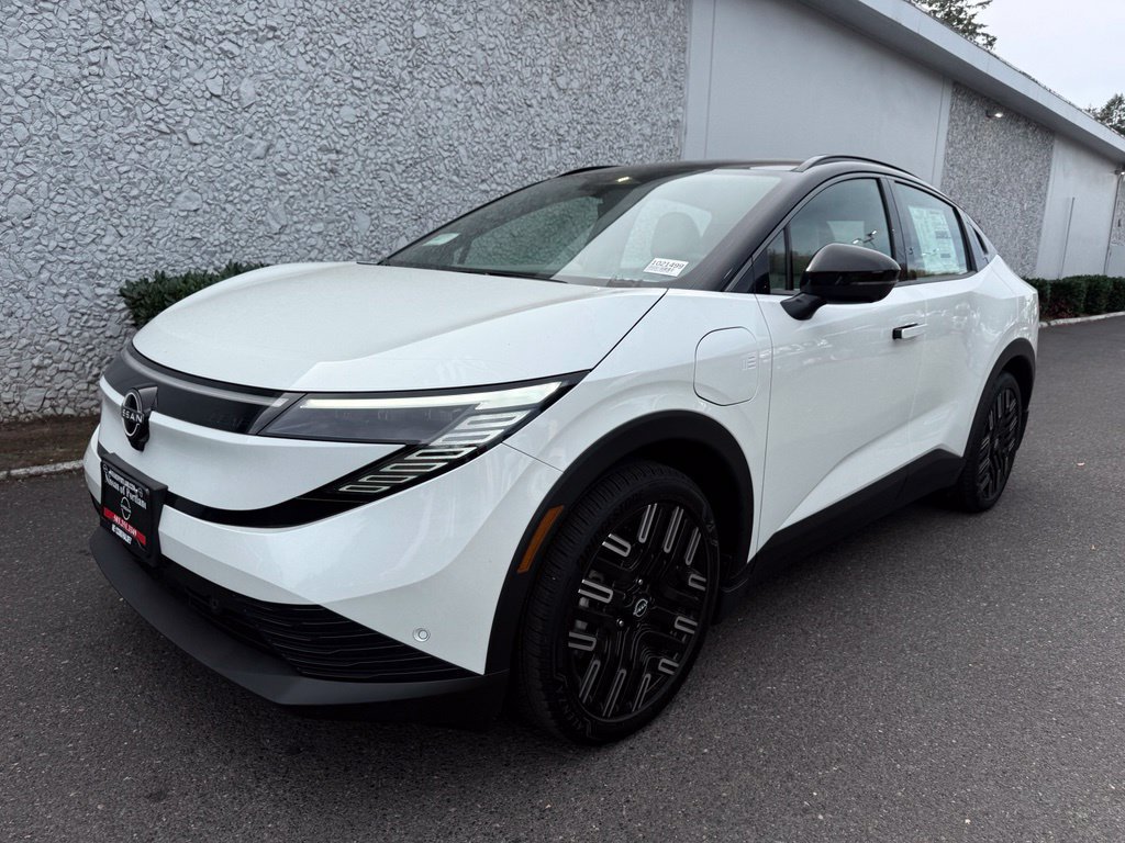 New 2026 Nissan Leaf Platinum+ w/ Cargo Package (Platinum+) FWD image 2
