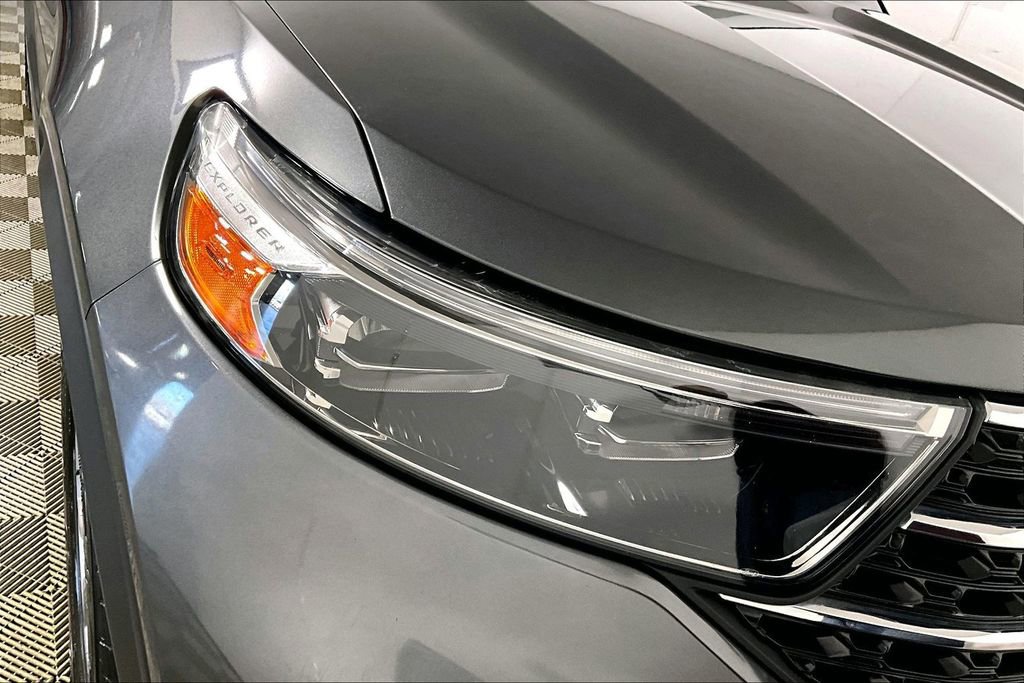 Used 2020 Ford Explorer XLT w/ Equipment Group 202A image 29