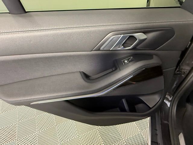 Used 2020 BMW X5 xDrive40i w/ Convenience Package image 38