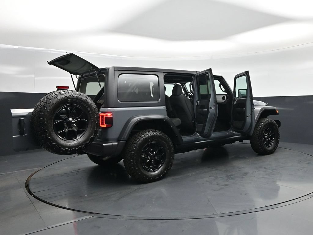 Used 2024 Jeep Wrangler Unlimited AWD/4WD image 6