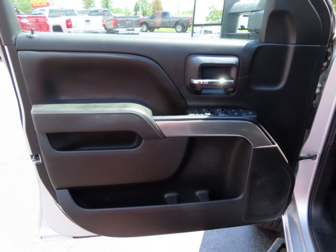 Used 2015 Chevrolet Silverado 2500 LT AWD/4WD image 27