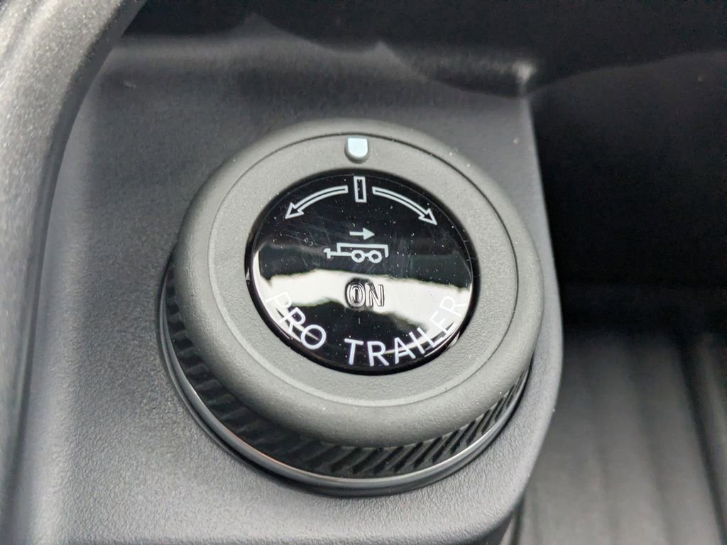 New 2026 Ford Expedition Max Platinum image 30