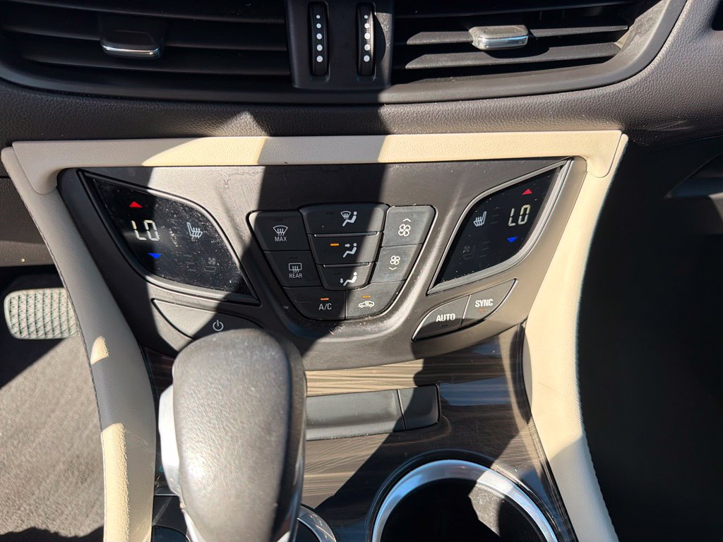 Used 2020 Buick Envision Preferred FWD image 32