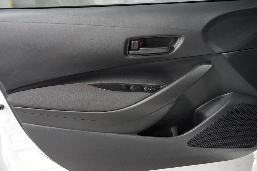 Used 2026 Toyota Corolla LE FWD image 28