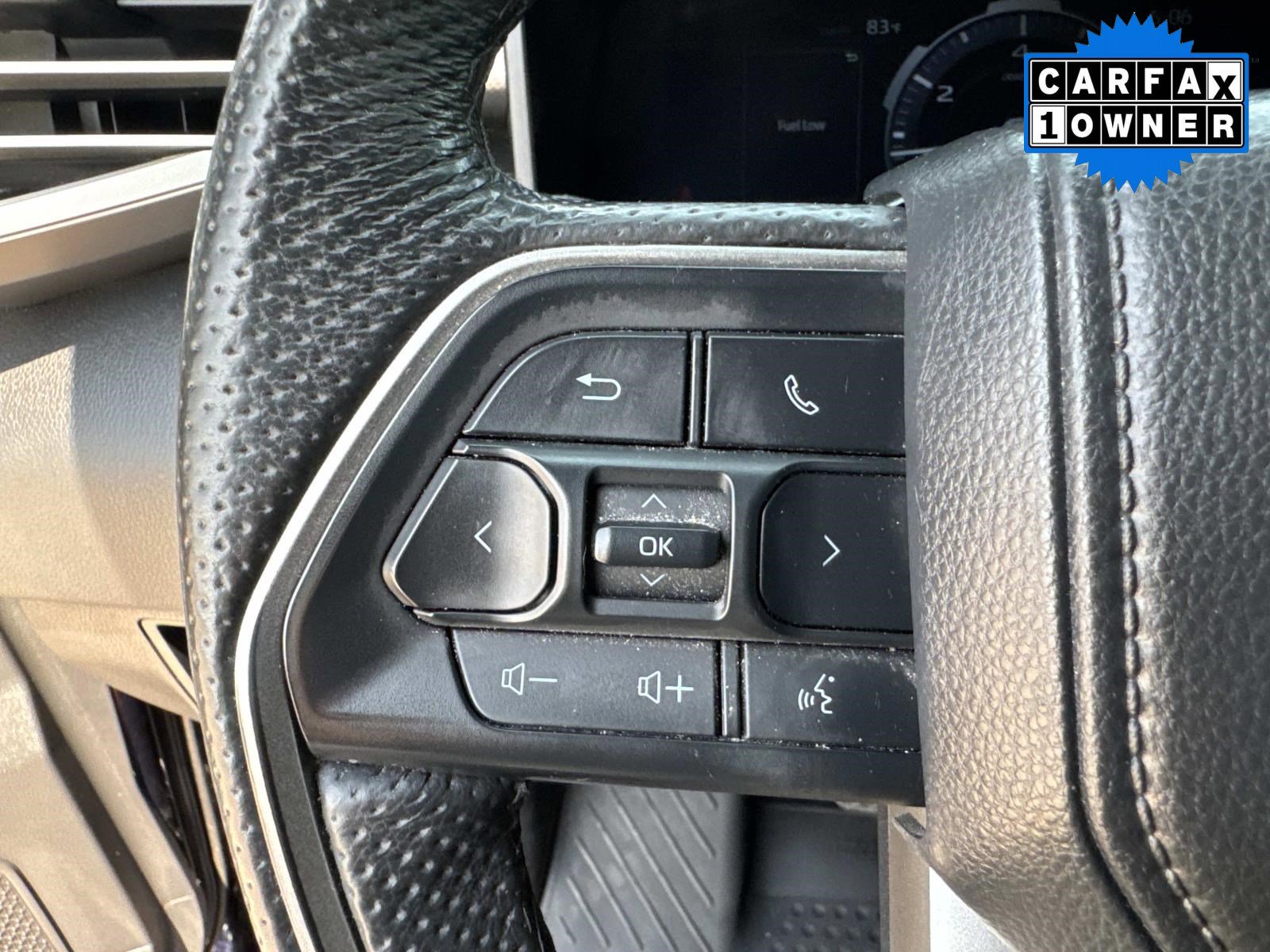 Used 2025 Toyota Tundra Limited AWD/4WD image 39