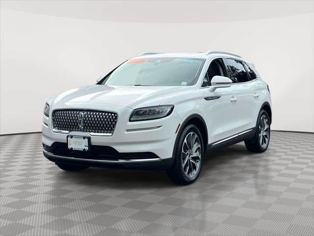 Used 2023 Lincoln Nautilus Reserve AWD/4WD image 3