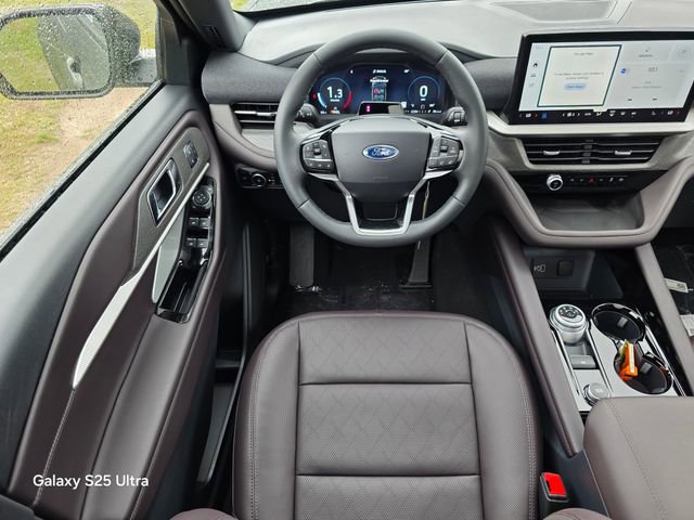 New 2026 Ford Explorer Platinum image 14