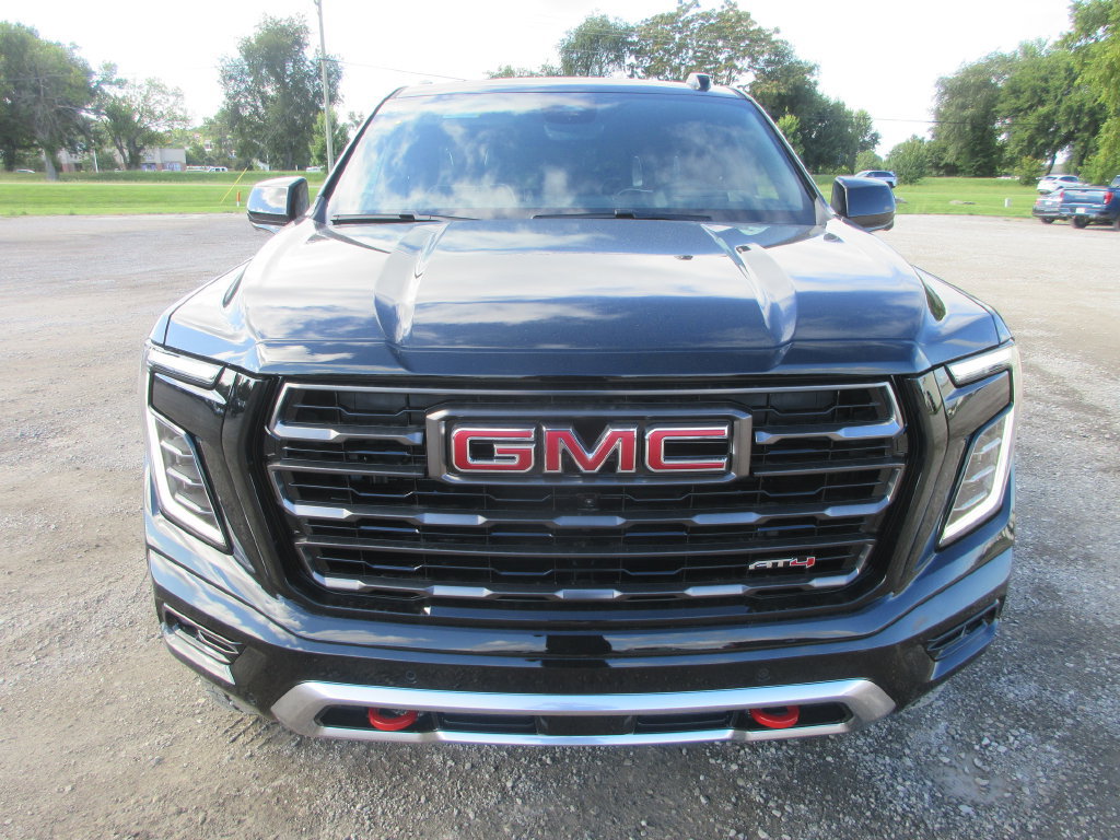 New 2026 GMC Yukon AT4 Ultimate AWD/4WD image 10