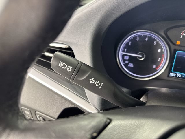 Used 2018 Buick Enclave Essence AWD/4WD image 16