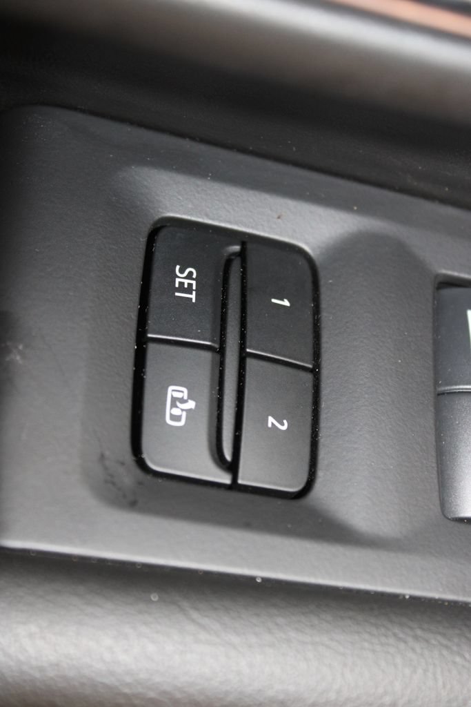 Used 2024 Chevrolet Tahoe LT RWD image 42