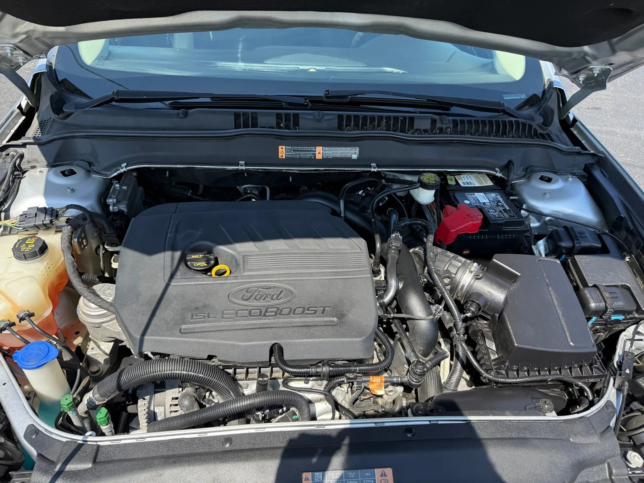 Used 2017 Ford Fusion SE w/ Fusion SE Technology Package image 40