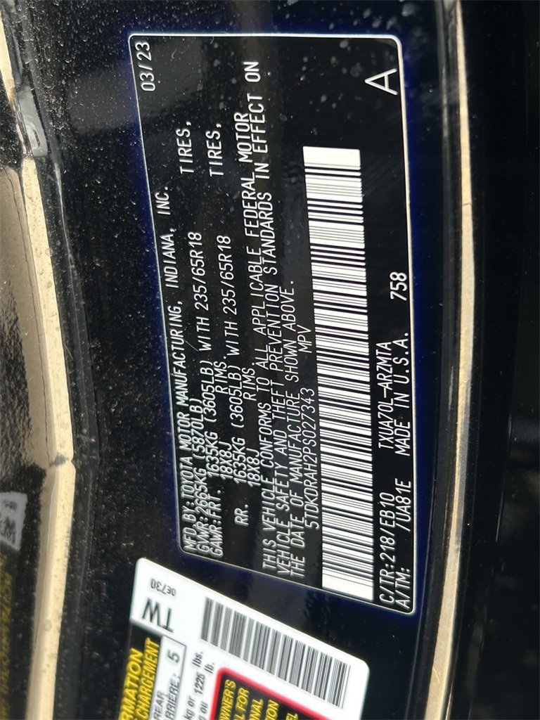 Certified 2023 Toyota Highlander XLE image 30