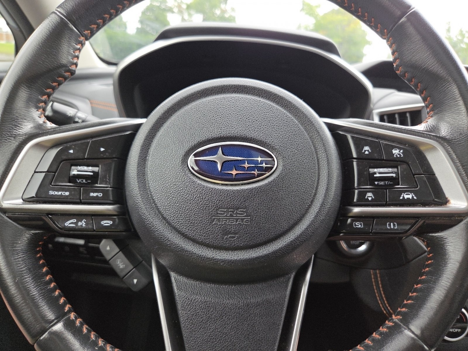 Used 2020 Subaru Crosstrek 2.0i Premium w/ Moonroof Package 2 AWD/4WD image 32