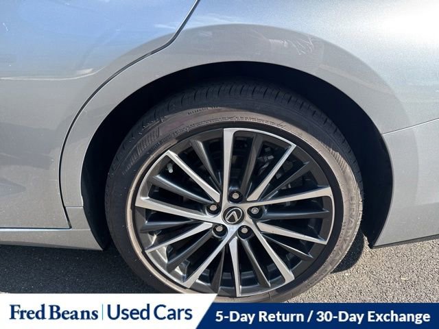 Used 2024 Lexus ES 350 w/ Premium Package FWD image 8