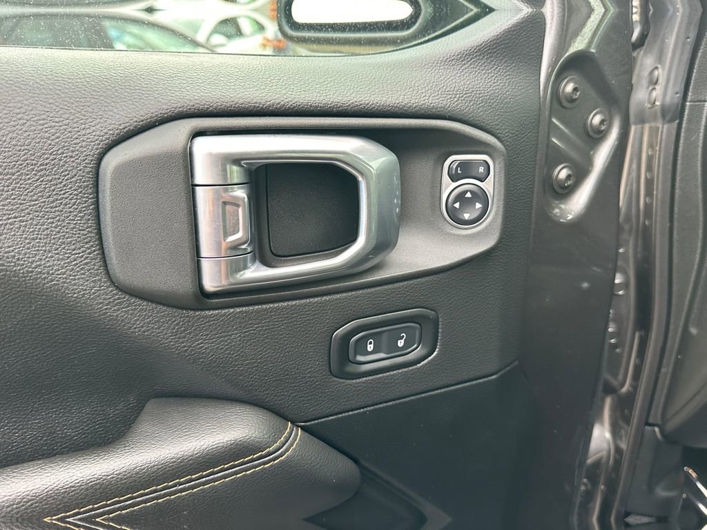 Used 2021 Jeep Gladiator Overland AWD/4WD image 21
