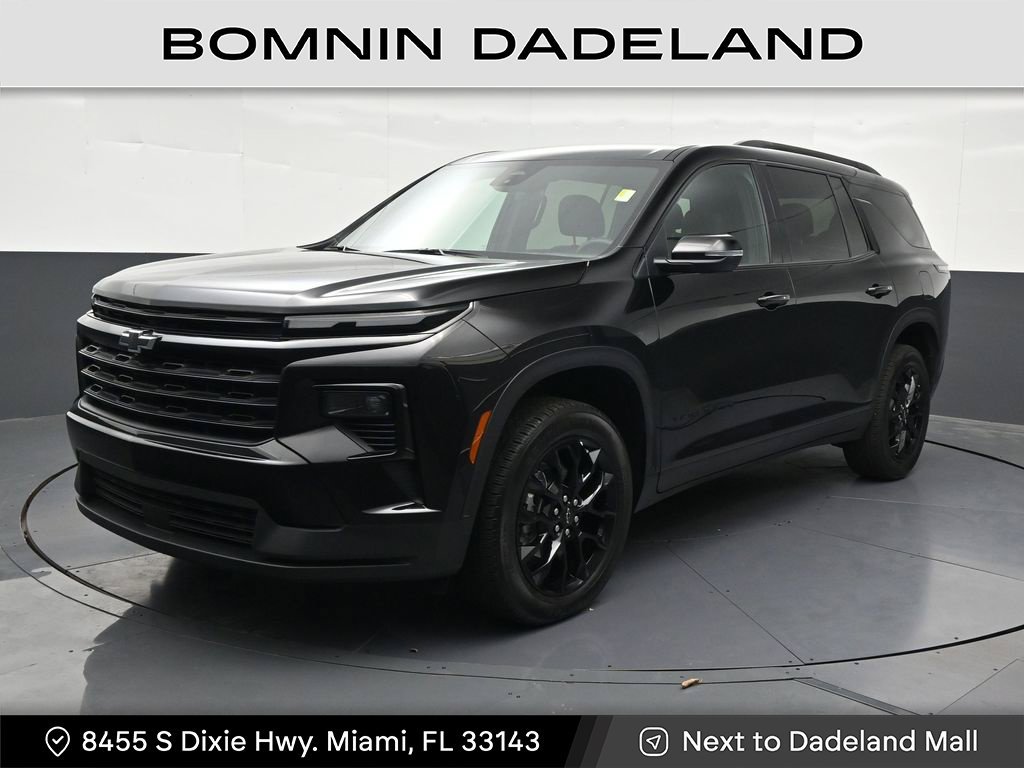 Used 2025 Chevrolet Traverse LT w/ Midnight/Sport Edition