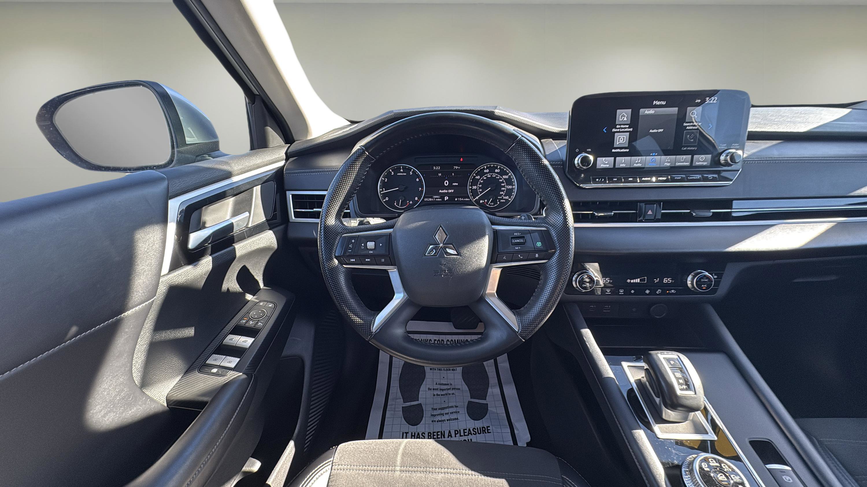 Used 2024 Mitsubishi Outlander SE image 11