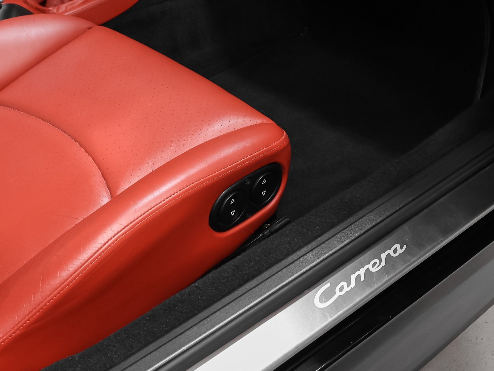 Used 1998 Porsche 911 Carrera S image 29