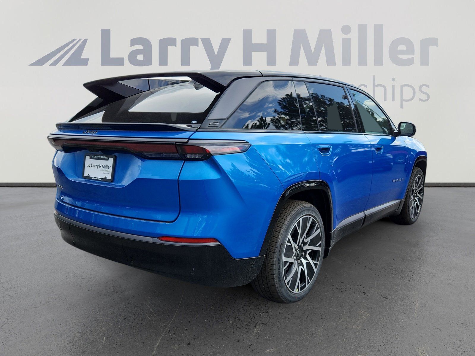 New 2025 Jeep Wagoneer S Limited image 5