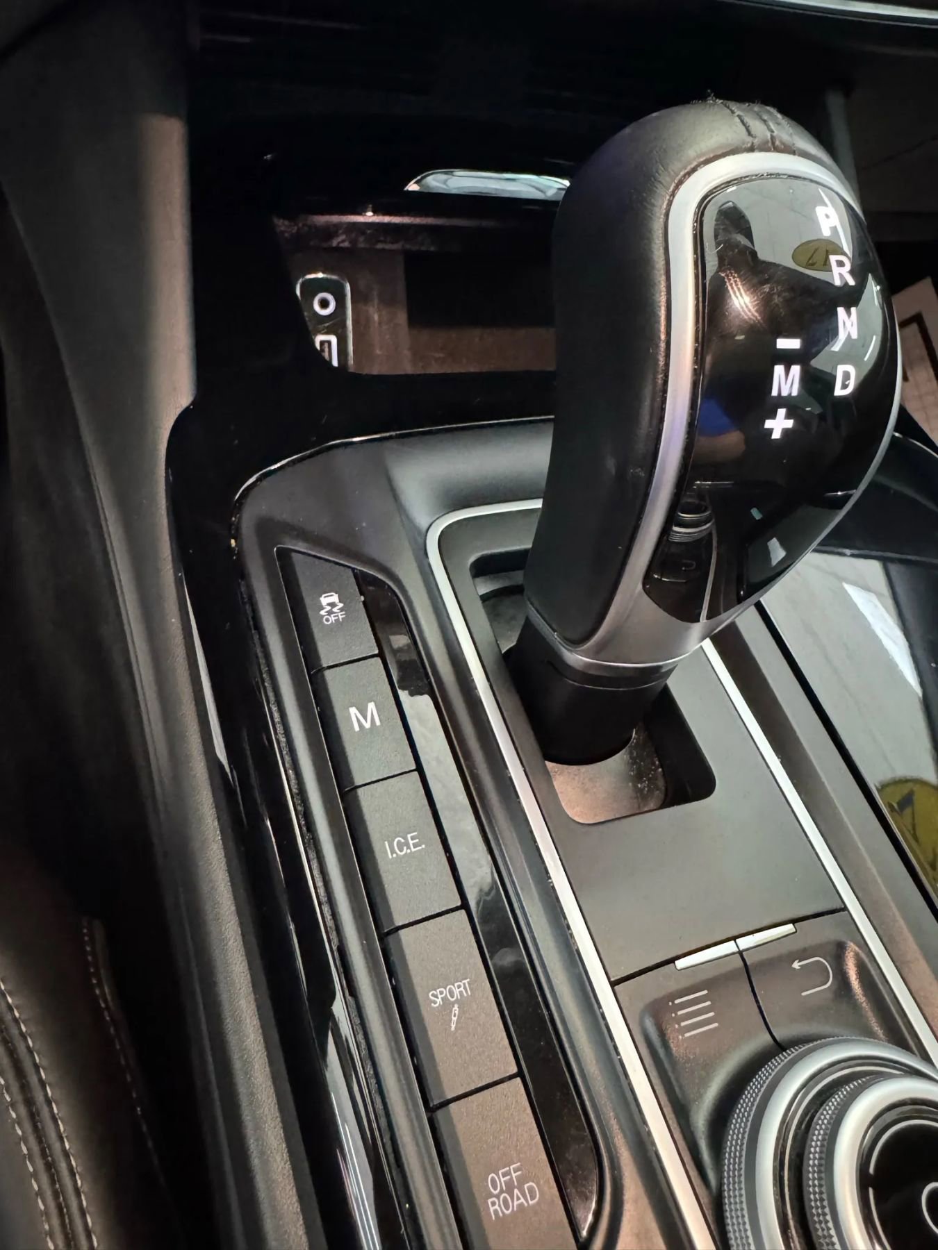 Used 2017 Maserati Levante w/ Sport Package image 25