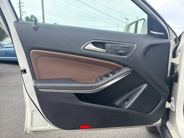 Used 2017 Mercedes-Benz GLA 250 4MATIC image 27