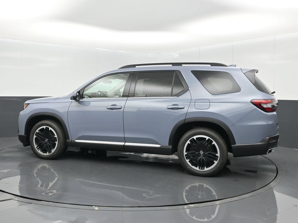 New 2026 Honda Pilot Touring image 4