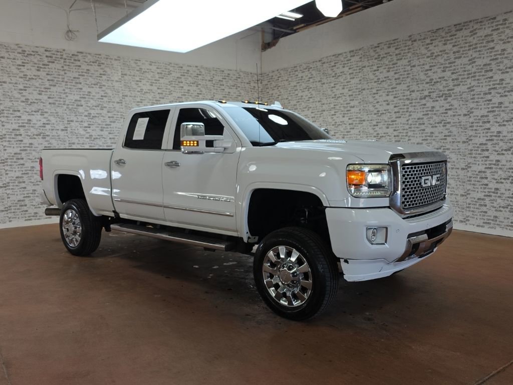 Used 2016 GMC Sierra 2500 Denali w/ Duramax Plus Package image 1